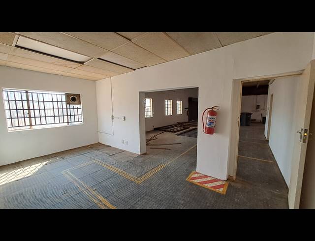2,875M² INDUSTRIAL YARD FOR SALE IN JAN NIEMAND PARK